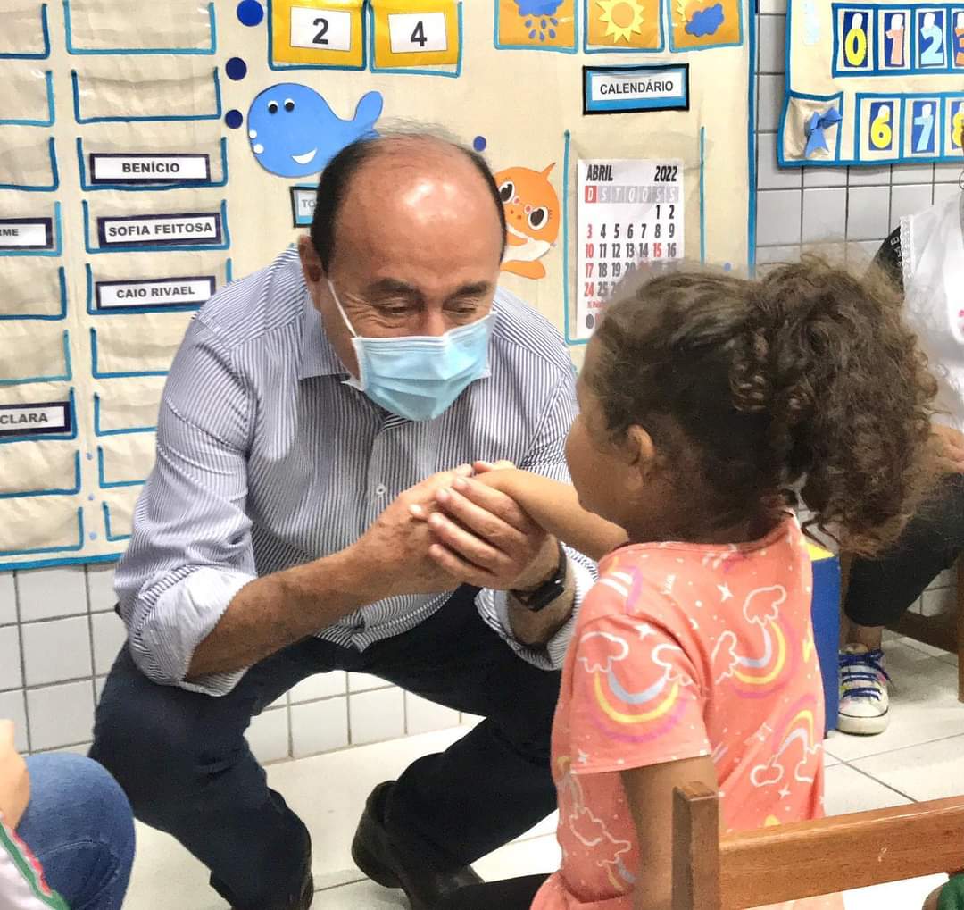 Bocalom visita creche no Nova Estação e promete construir oito novas unidades até o fim do seu mandato